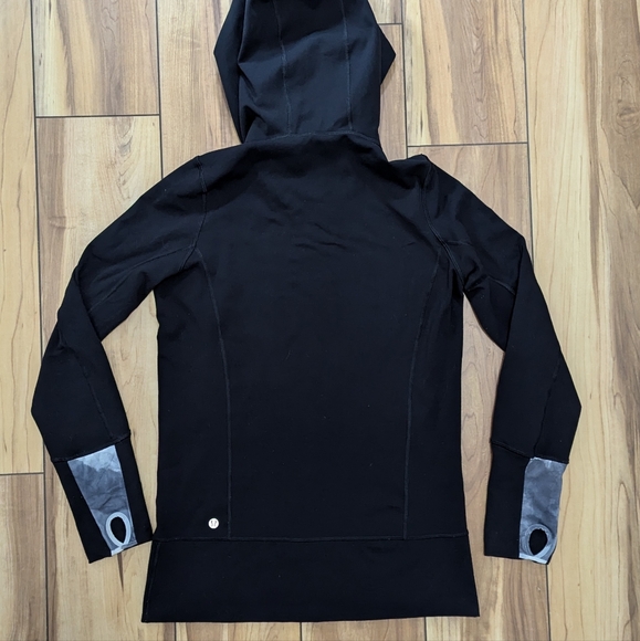 Lululemon Stride Jacket *Brushed [8] - Picture 10 of 11